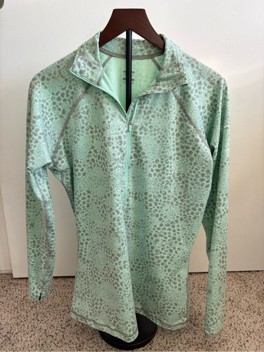 Women’s Mint Green Long-Sleeve Quarter zip athletic wear pullover